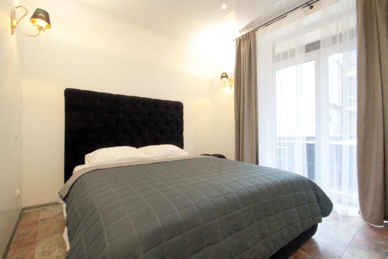 Lviv Nest Center Aparts Bagian luar foto