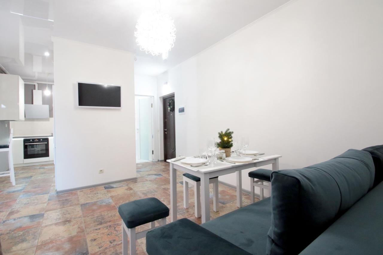 Lviv Nest Center Aparts Bagian luar foto