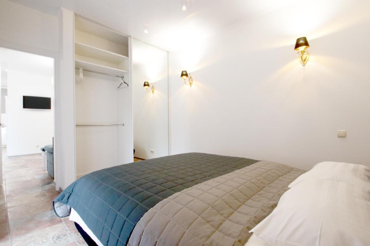 Lviv Nest Center Aparts Bagian luar foto