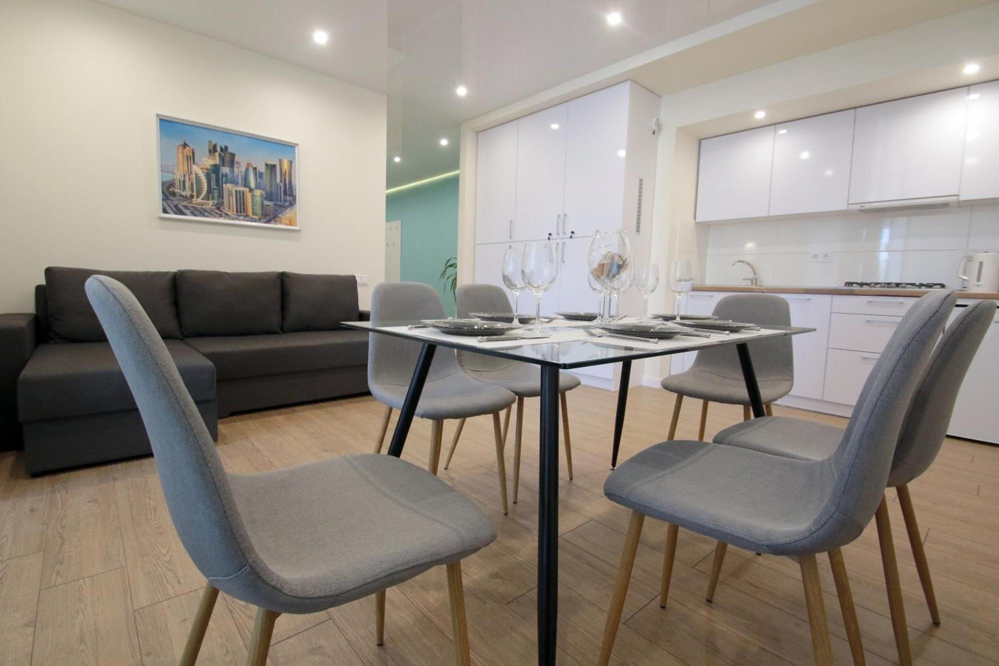 Lviv Nest Center Aparts Bagian luar foto