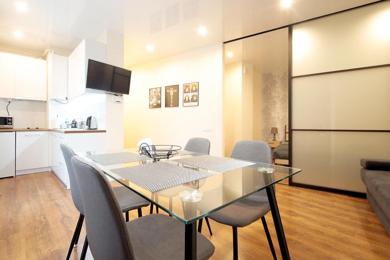 Lviv Nest Center Aparts Bagian luar foto
